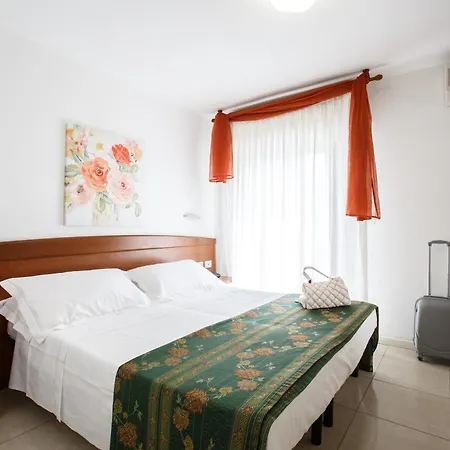 Hotel Ada 3*