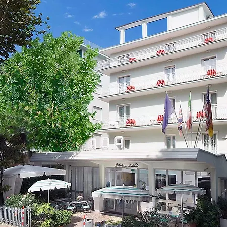 Ξενοδοχείο Ada 3*